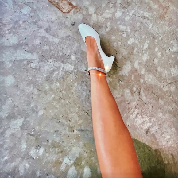 dr LIZA sneaker pump with detachable sparkle strap - GOLDEN SAND SUEDE - Sz 8.5W - Picture 5 of 13